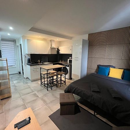 Studio Confortable Avec Balcon Villeneuve-sur-Lot Exterior foto